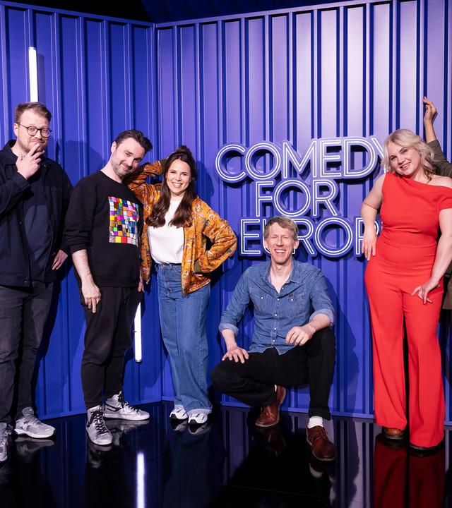 Julia Gámez Martin präsentiert „Comedy for Europe“