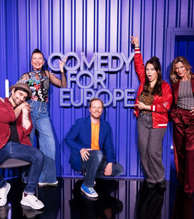 Julia Gámez Martin präsentiert „Comedy for Europe“