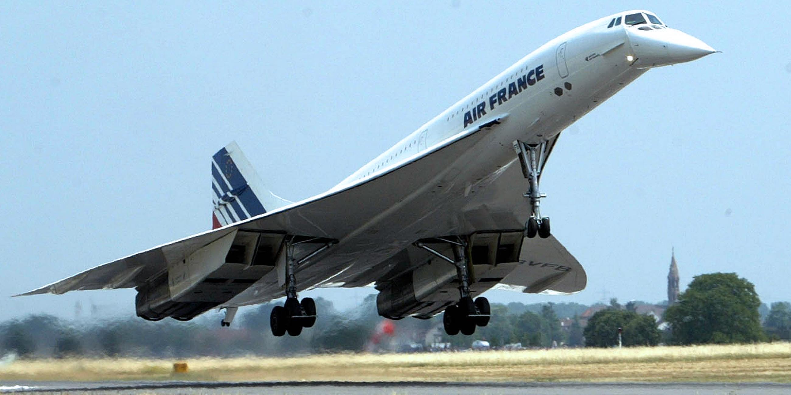 Archiv: Zum letzten Mal in Deutschland landet am 24.06.2003 eine Concorde auf dem Flughafen Karlsruhe.