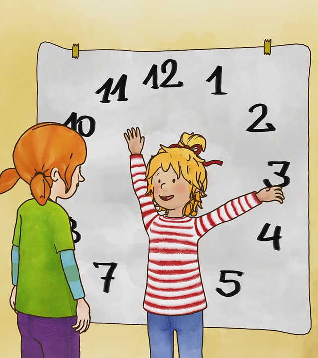 Connie ahmt vor einem großen Zifferblatt mit ihren Armen die Zeigerpositionen nach.