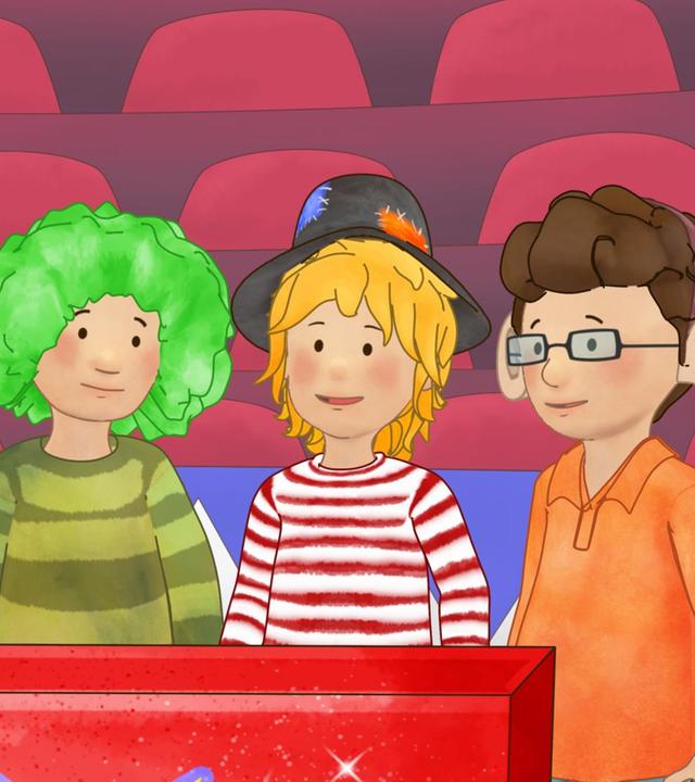 Conni trägt einen Hut mit Flicken. Um sie herum stehen vier clownsmäßig verkleidete Freunde.