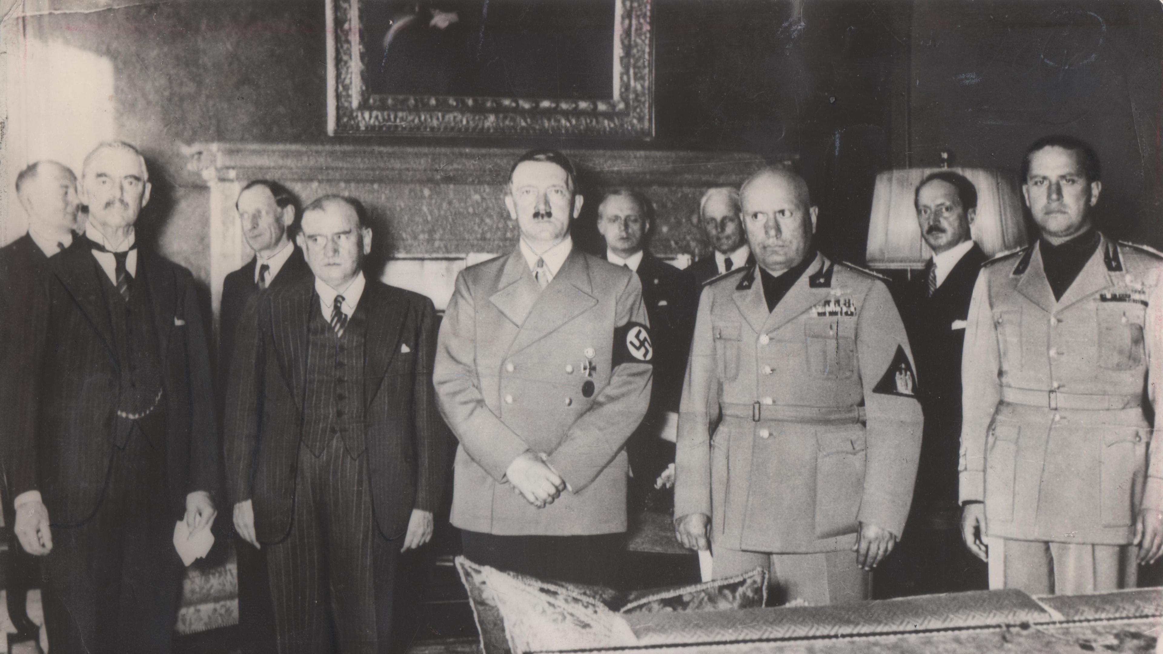 Переговоры гитлера. Мюнхенское соглашение 1938. Конференция в Мюнхене 1938. Мюнхенский сговор 1938 года.