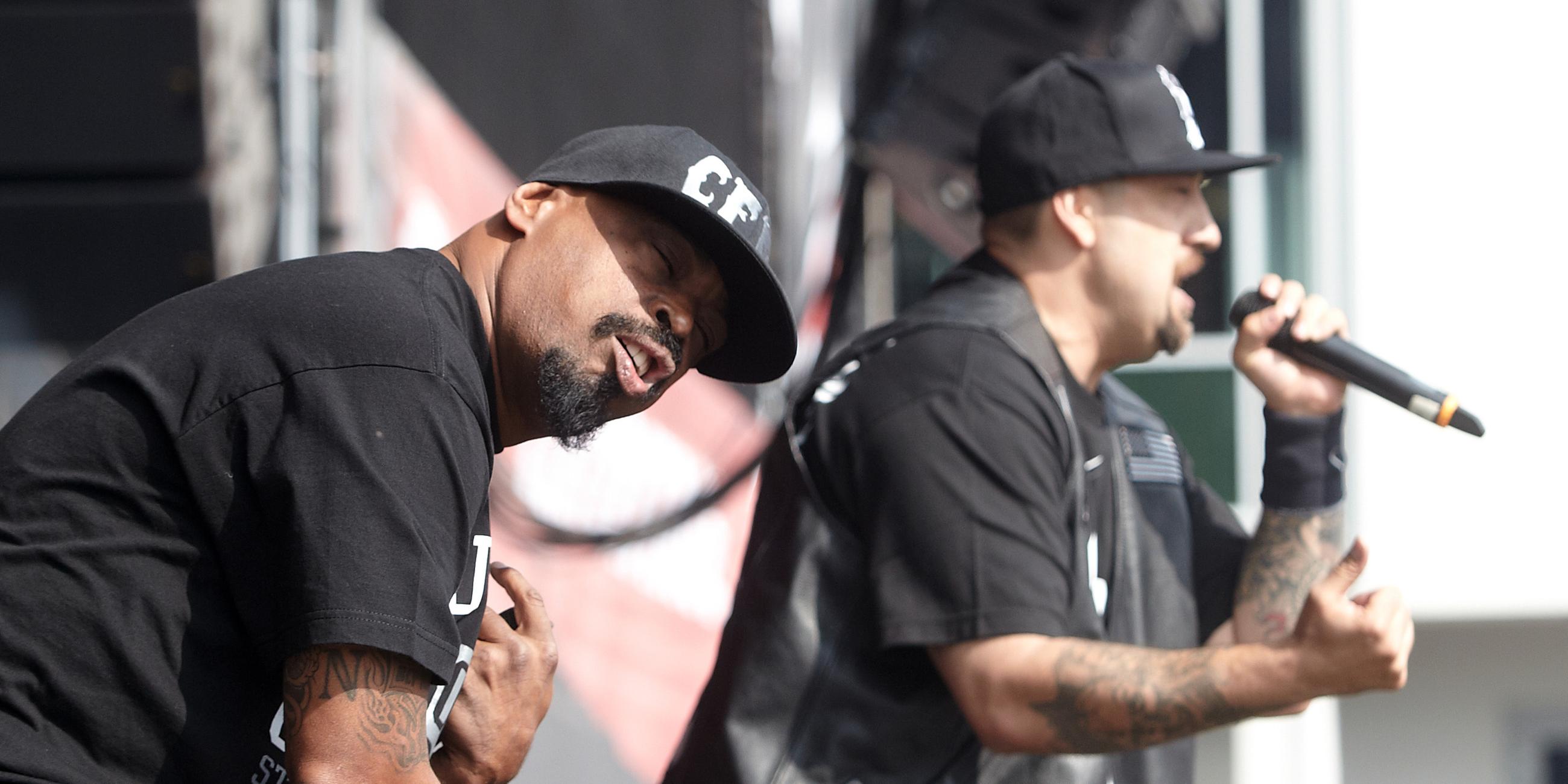 Nürburgring: Die Rapper Sen Dog (l) und B-Real von Cypress Hill treten beim Rockfestival "Rock am Ring" auf. Archivbild