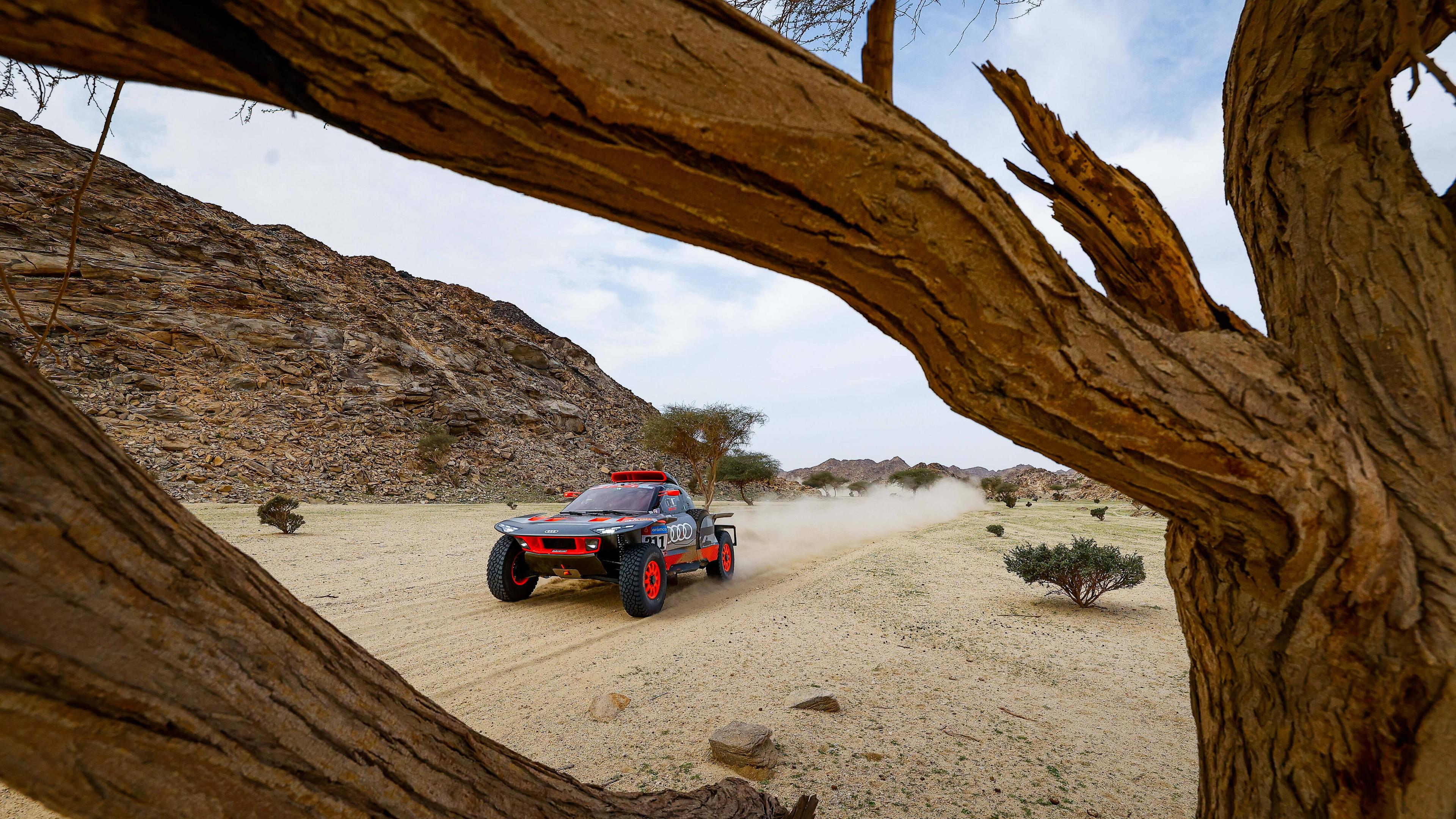 Mattias Ekström bestreitet die erste Etappe der Rallye Dakar