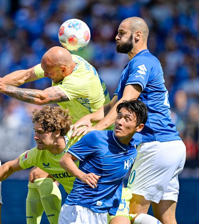 Fußball: SV Darmstadt 98 gegen Hertha BSC.