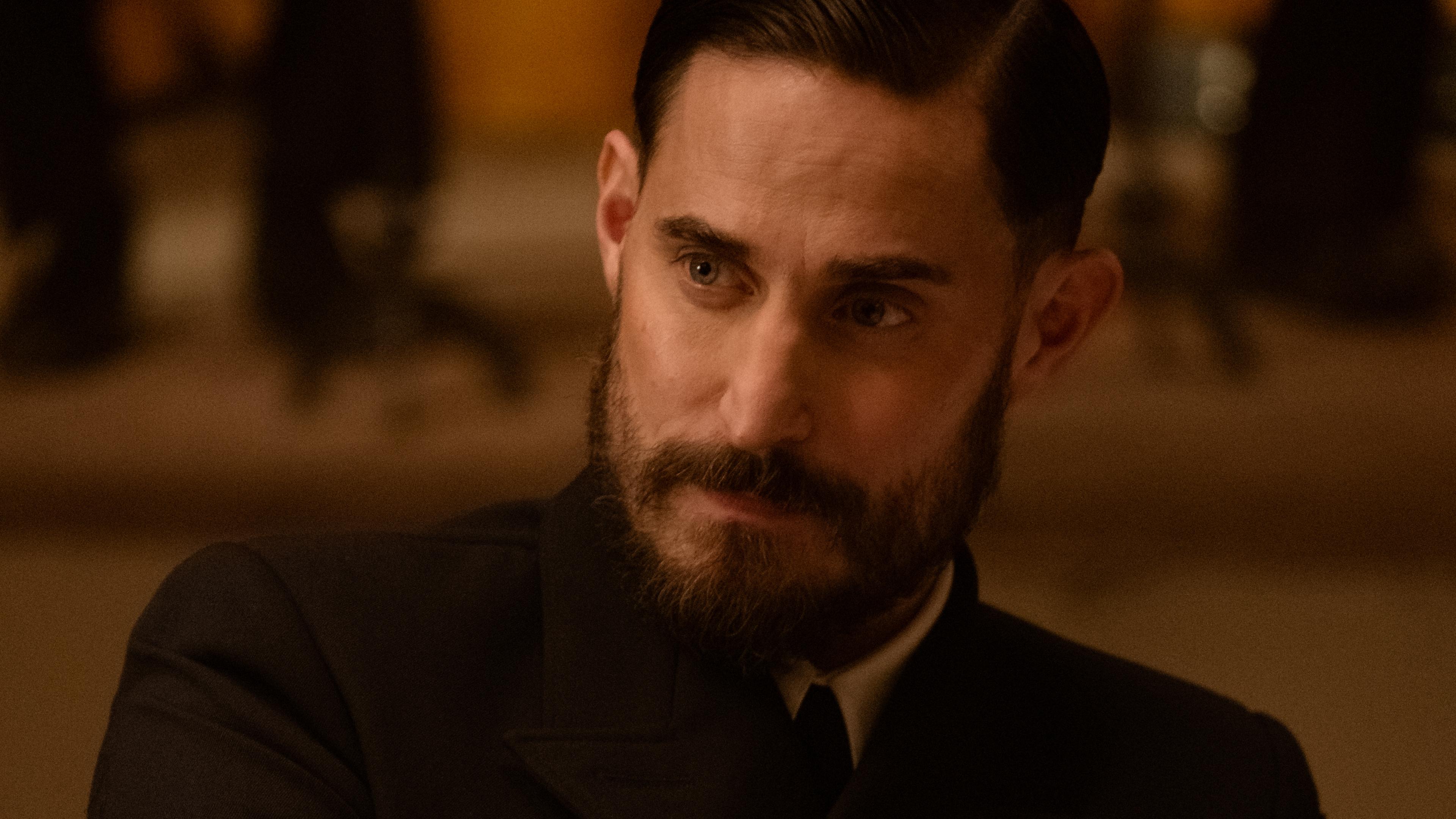 "Das Boot II": Johannes von Reinhartz (Clemens Schick) in Nahaufnahme.