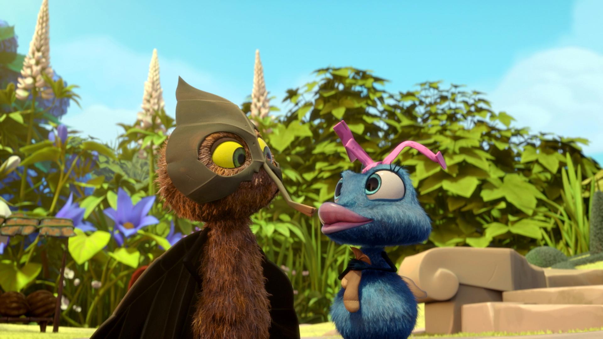 Incognito (links) redet mit Frieda (rechts). In ihren Händen hält sie zwei dreckige Socken.