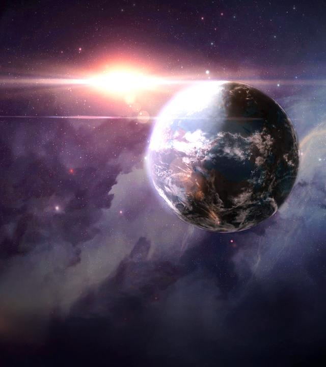 Computeranimation. Ein Planet mit großen Ozeanen und Wolken schwebt im Universum. Im Hintergrund scheint ein Stern hell auf.