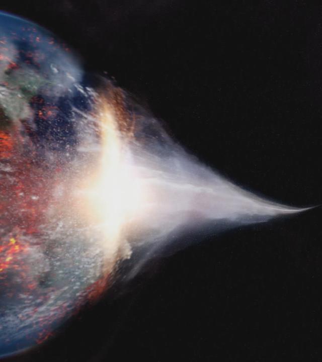 "Das Universum - Eine Reise durch Raum und Zeit: Architekten des Alls": Ein Planet wird von einem Schwarzem Loch angezogen und auseinandergerissen.