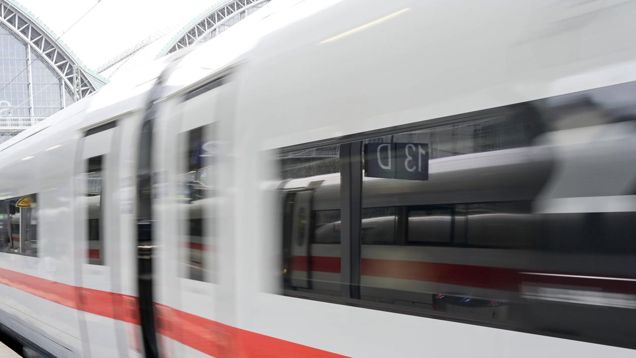 Zum Auftakt der Tarifrunde: Bahn legt Angebot vor