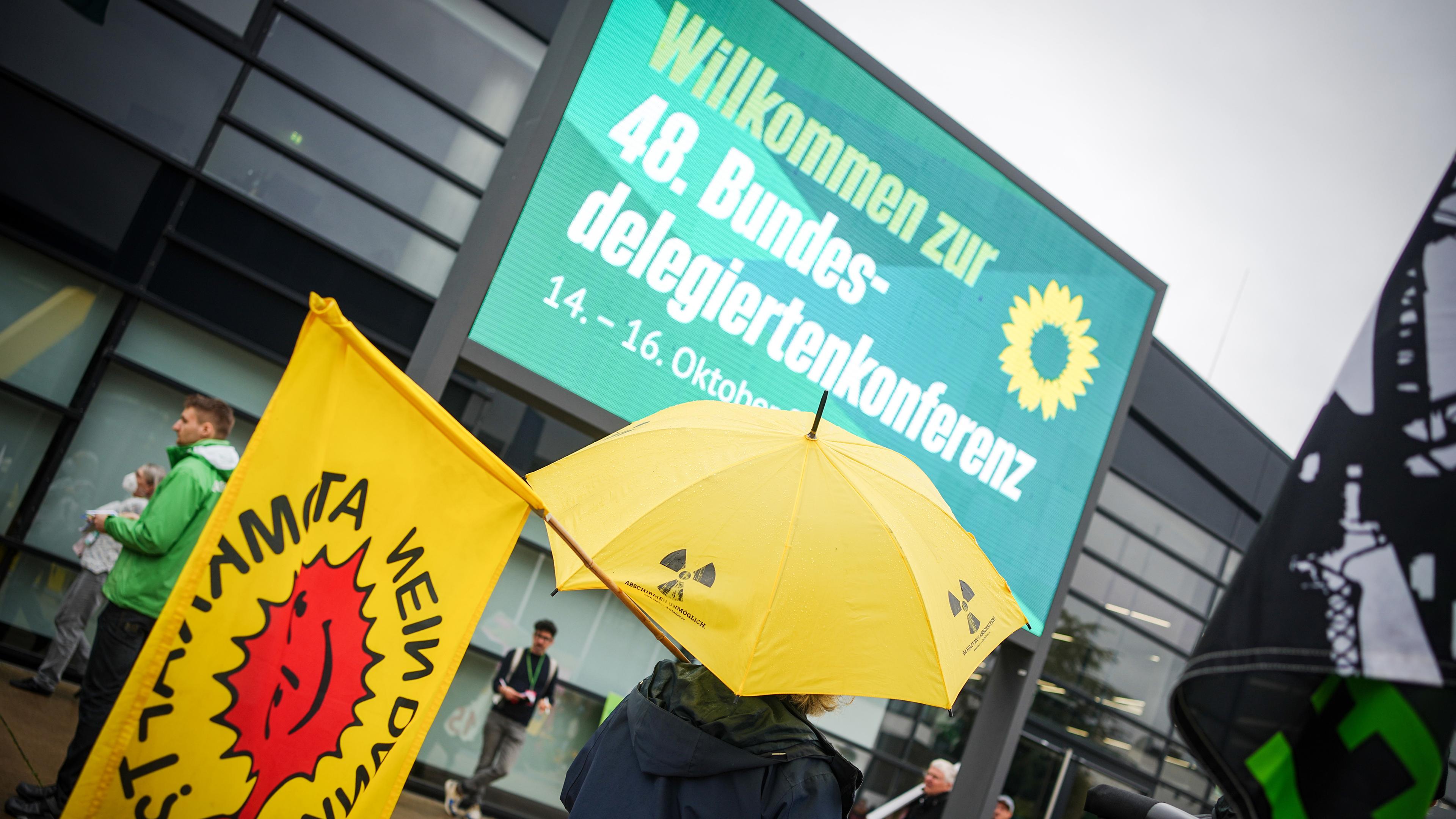 Demonstration gegen Atomkraft beim Bundesparteitag von Bündnis 90/Die Grünen in Bonn