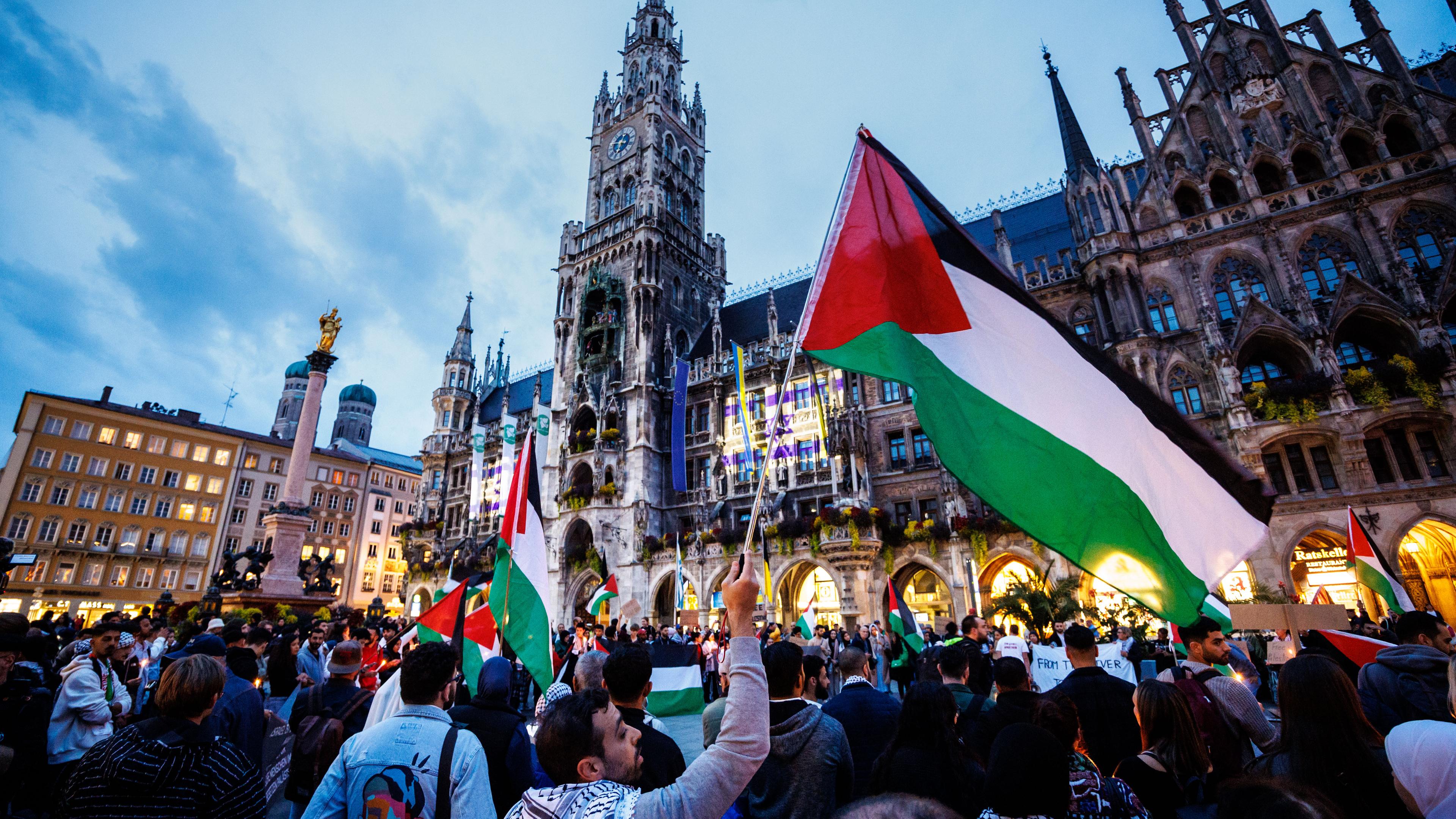 Pro-palästinensische Kundgebung in München
