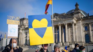 Kulturzeit - Gegen Den Ukraine-krieg: Groß-demo In Berlin