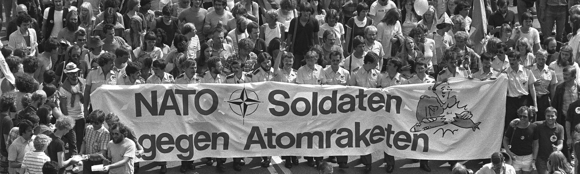 Demonstration zum Nato-Doppelbeschluss in Bonn