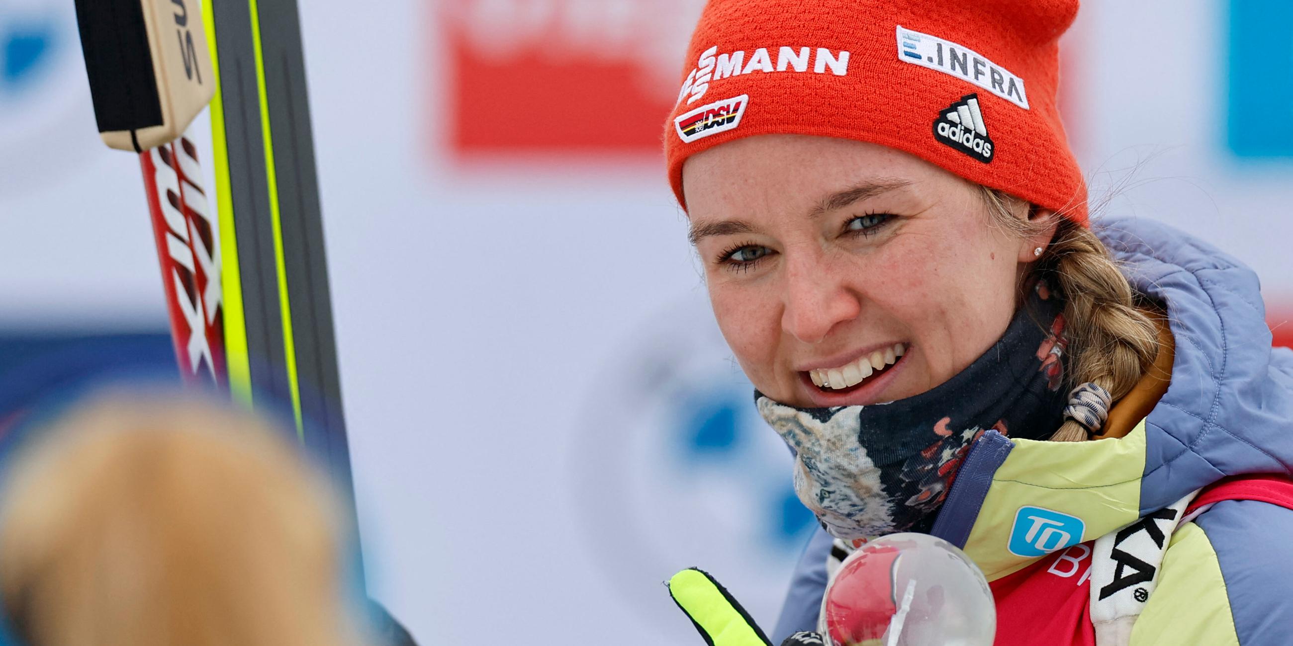 Biathlon-WM 2023 in Oberhof: Denise Herrmann-Wick freut sich über ihren Sieg im Sprint