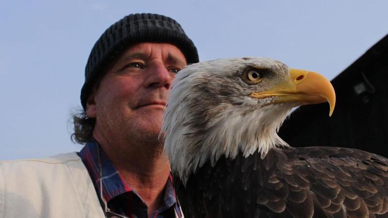 Pierre Schmidt mit Adler