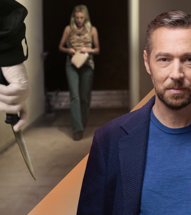 "XY gelöst mit Sven Voss - Staffel 6: Der Frauenjäger": Montage Sven Voss im Vordergrund mit einer Szene aus dem Fall im Hintergrund. 