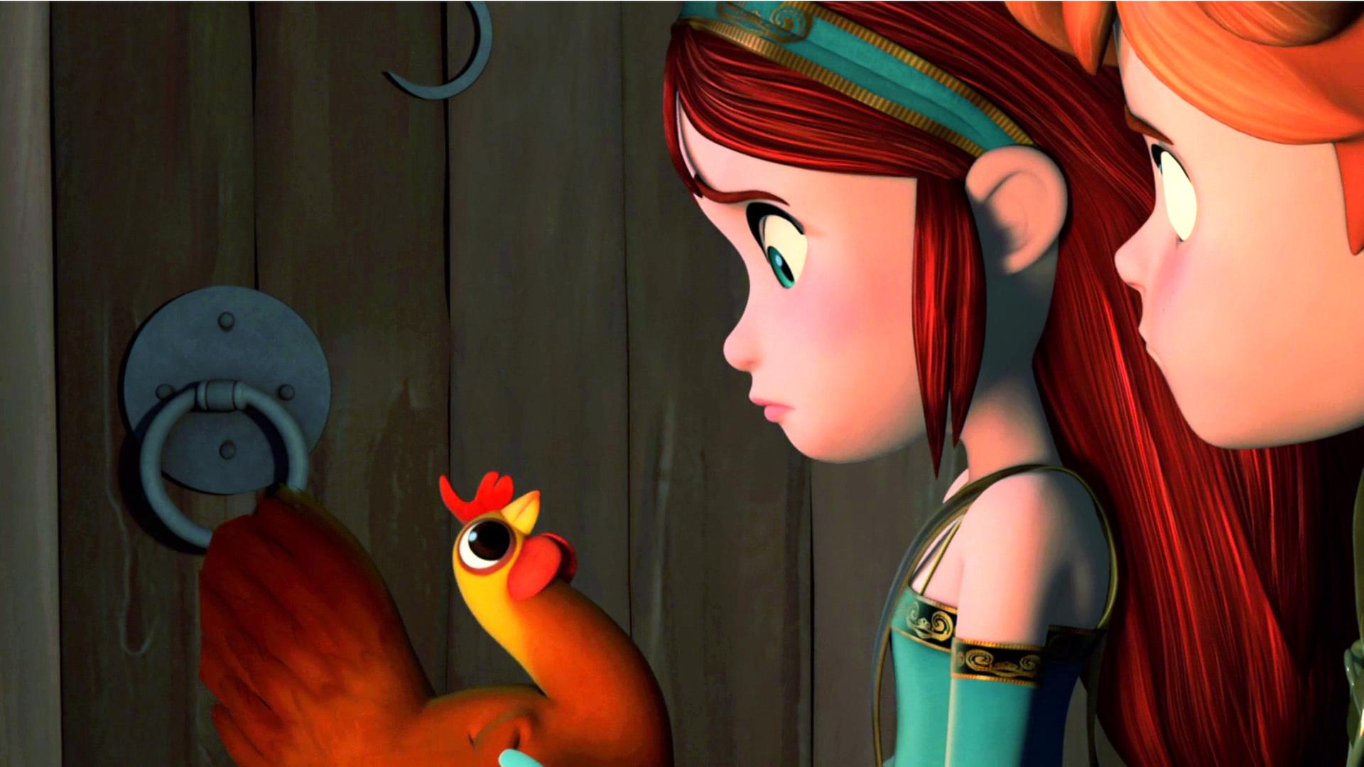 Marian und Robin sehen ein Huhn an.