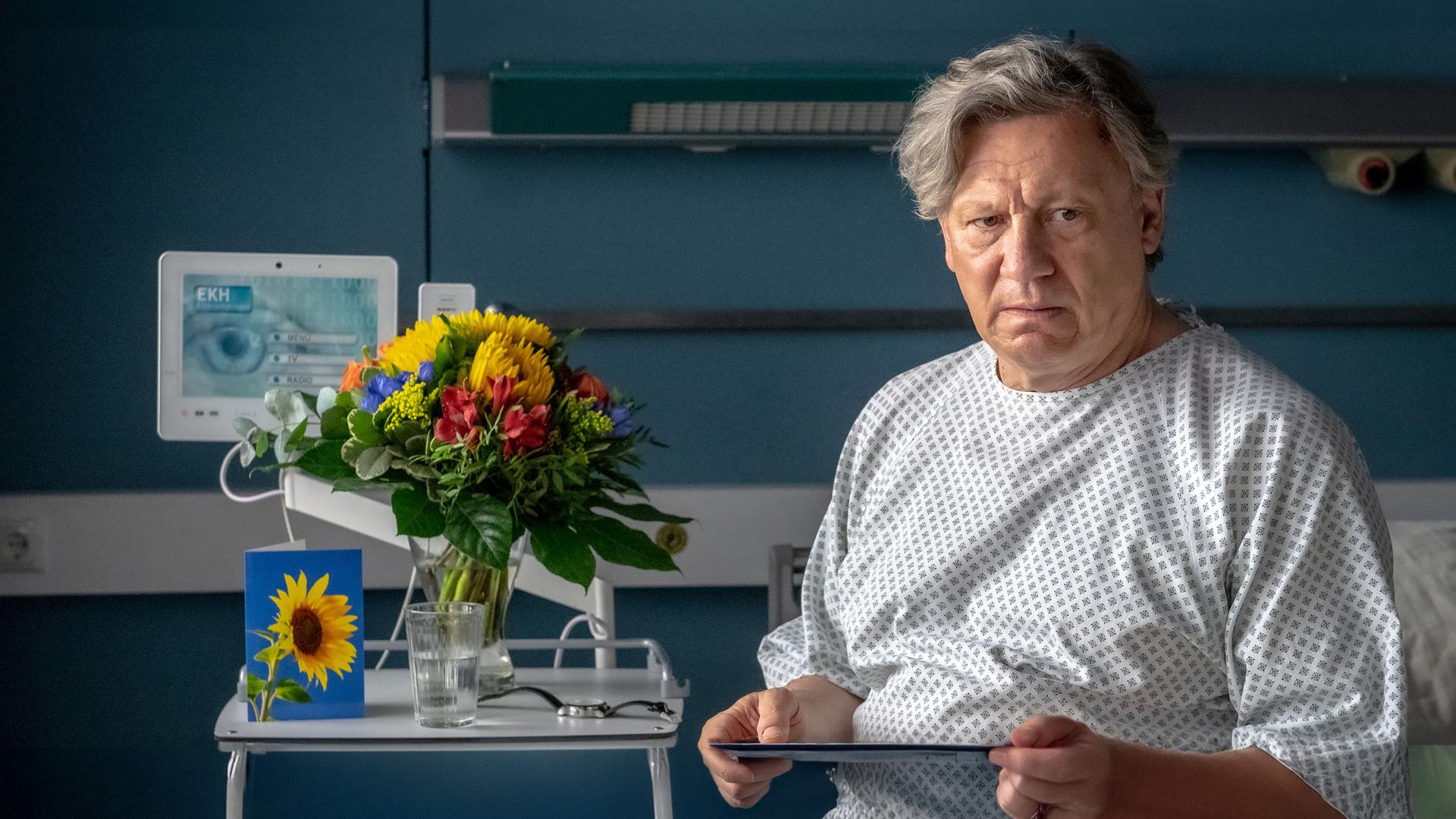 Revierleiter Haller (Hannes Hellmann)