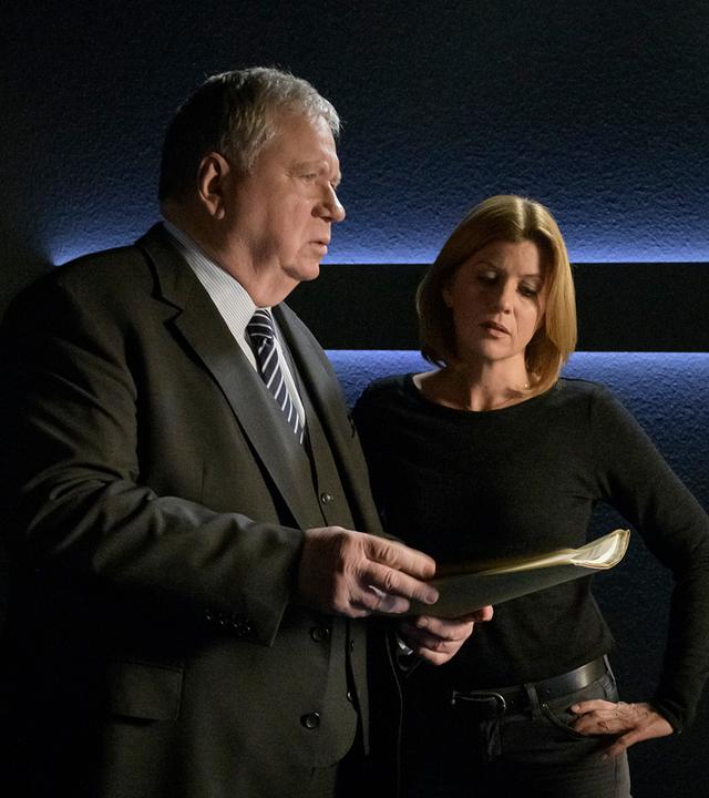 Bernd Reuther (Rainer Hunold) und Kerstin Klar (Fiona Coors) 