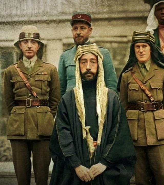 Faisal I und seiner Gruppe bei den Friedensverhandlungen von Versailles 1919.