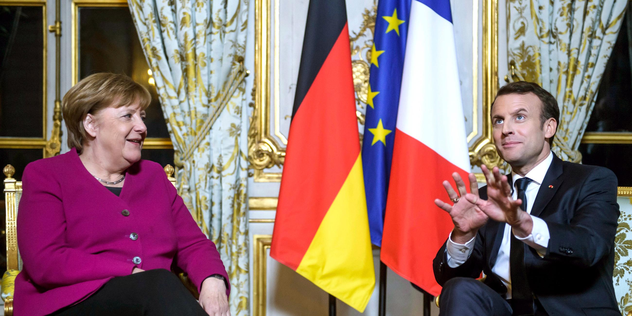 Angela Merkel und Emmanuel Macron am 19.01.2018 in Paris (Frankreich)