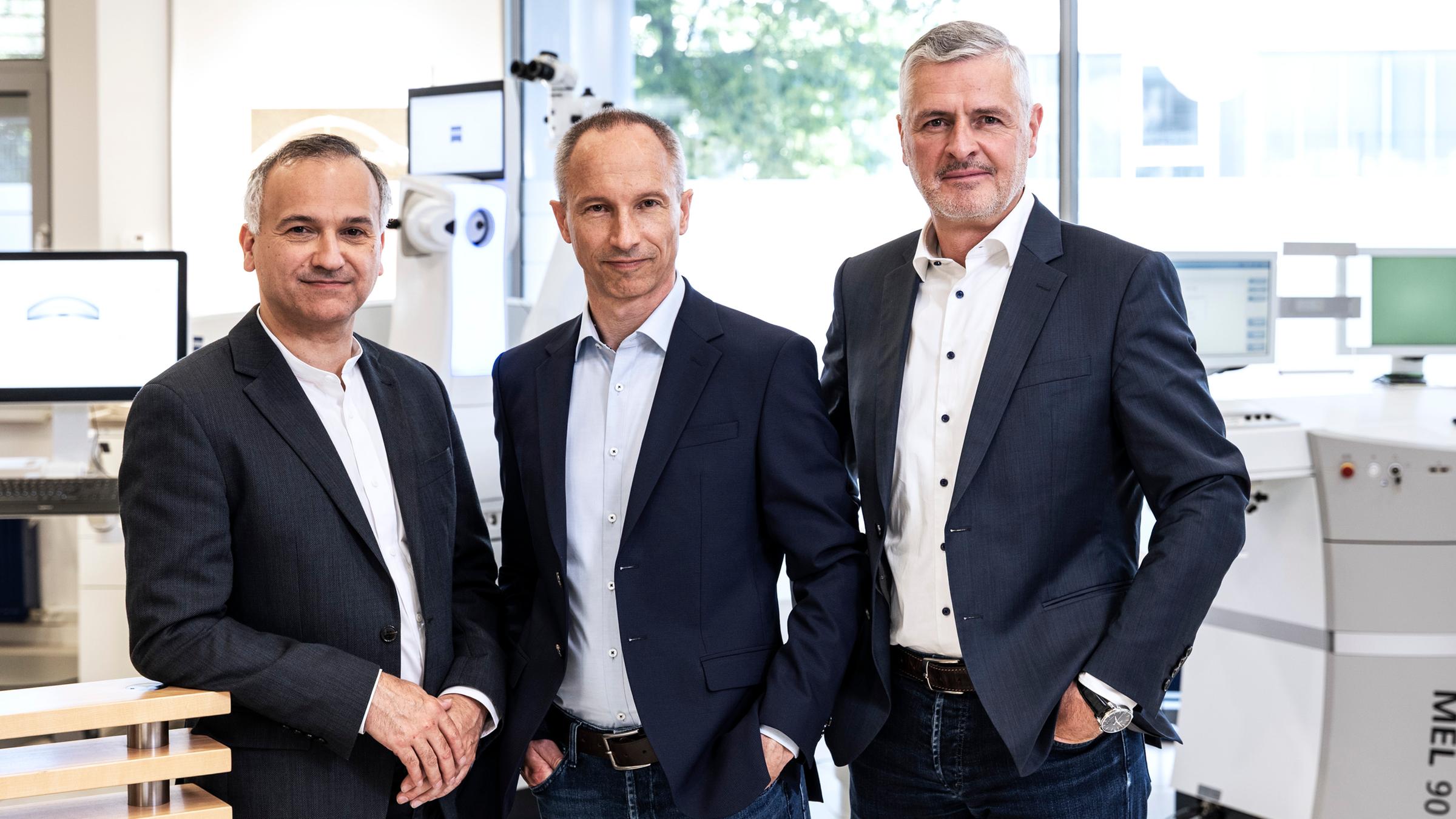 Forschen für gutes Sehen: (v.l.n.r.) Dr. Gregor Stobrawa, Dr. Mark Bischoff,  Dirk Mühlhoff