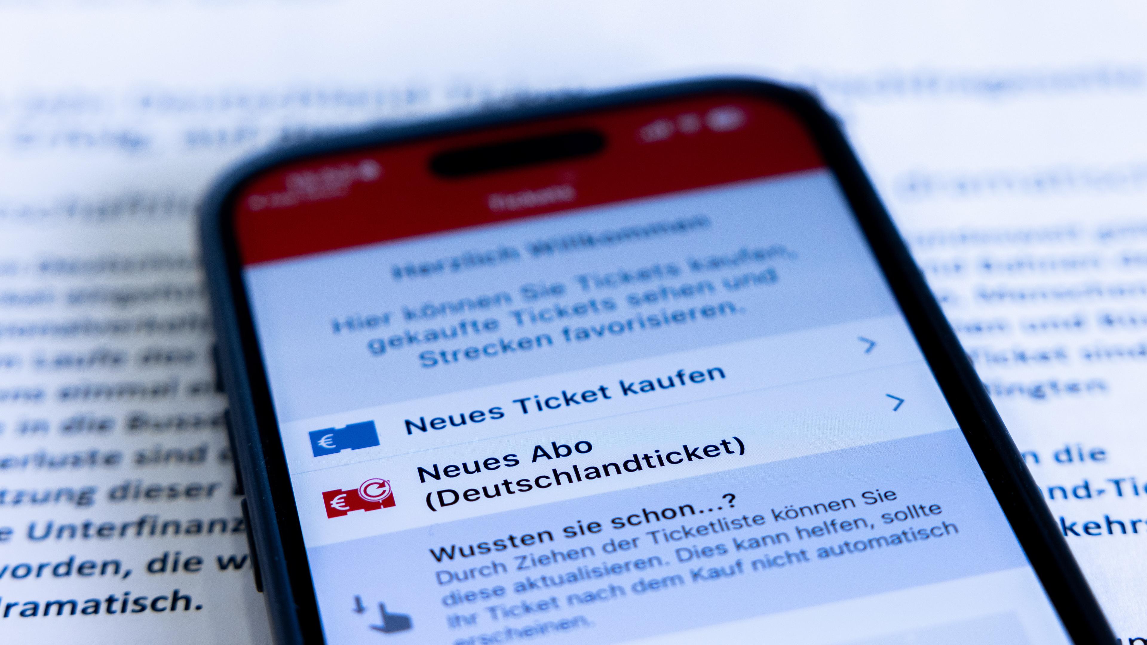«Neues Abo - Deutschlandticket» steht zur Auswahl in der App der Kölner Verkehrs-Betriebe (KVB)