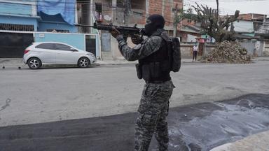 Zdfinfo - Die Gangs Von Rio – Drogenkrieg Und Polizeigewalt