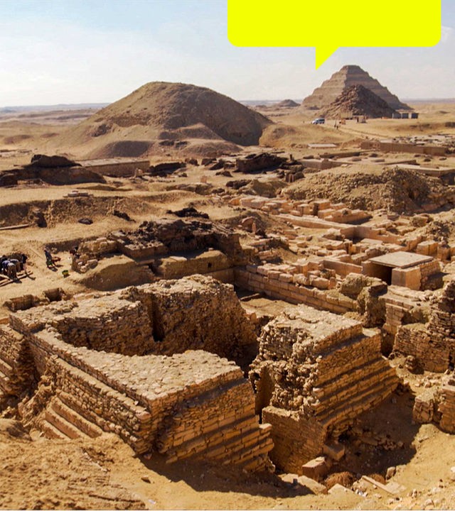 Totale von Pyramidenruinen in Sakkara