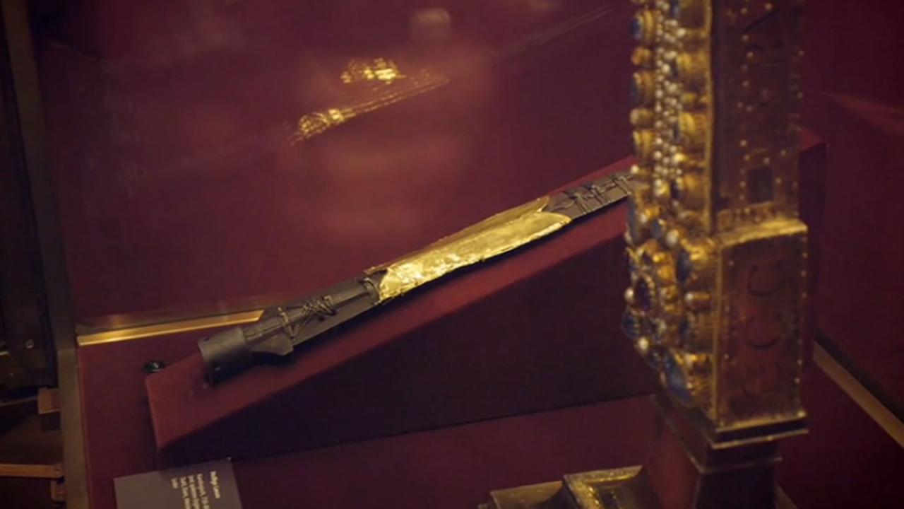 "Aufgedeckt: Geheimnisse des Altertums - Die Heilige Lanze": Die Heilige Lanze in der Hofburg in Wien.
