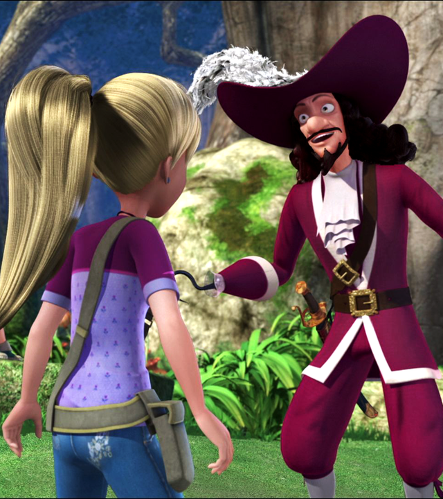 Ein verrückt wirkender Hook steht Wendy gegenüber. Die restlichen Kinder sitzen hinter ihm und schauen ihn erwartungsvoll an.