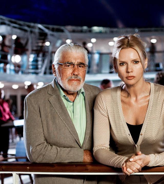 Mario Adorf (Prof. Martin Burian), Veronica Ferres (Sylva Burian).