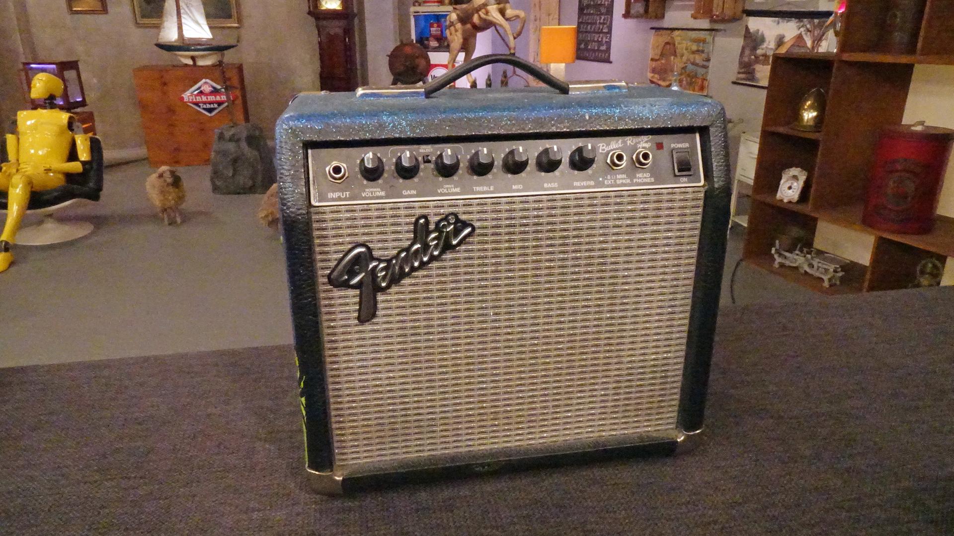 Ein Verstärker aus den 1990er Jahren