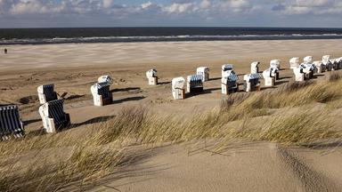 Strandkörbe am Hauptstrand, Ostfriesische Insel Spiekeroog
