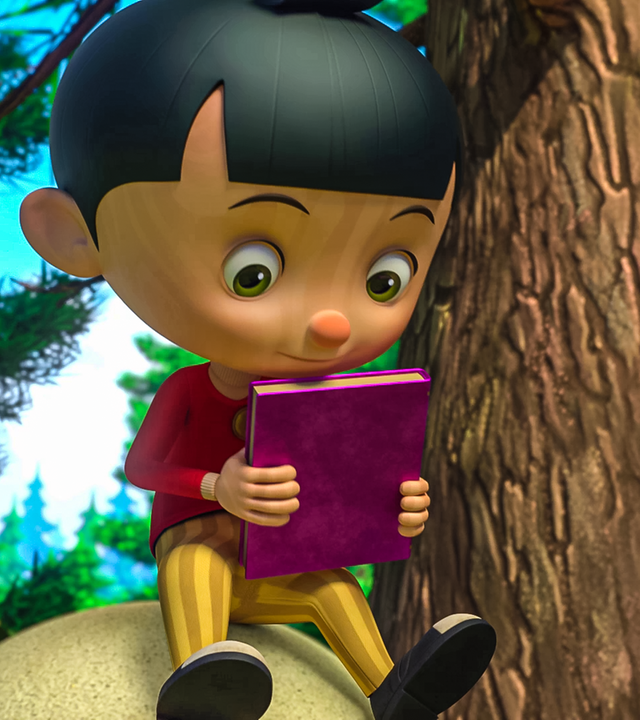 Pinocchio sitzt neben einem Baum auf einem Stein und schaut ein Buch an, das er in den Händen hält.