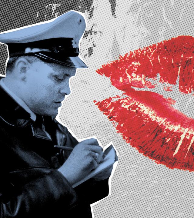 Fotomontage: Ein Polizist in Uniform schreibt etwas auf einen Notizblock. Im Hintergrund ist ein großer roter Lippenstiftkuss auf einem stilisierten und gerasterten Hintergrund zu sehen.