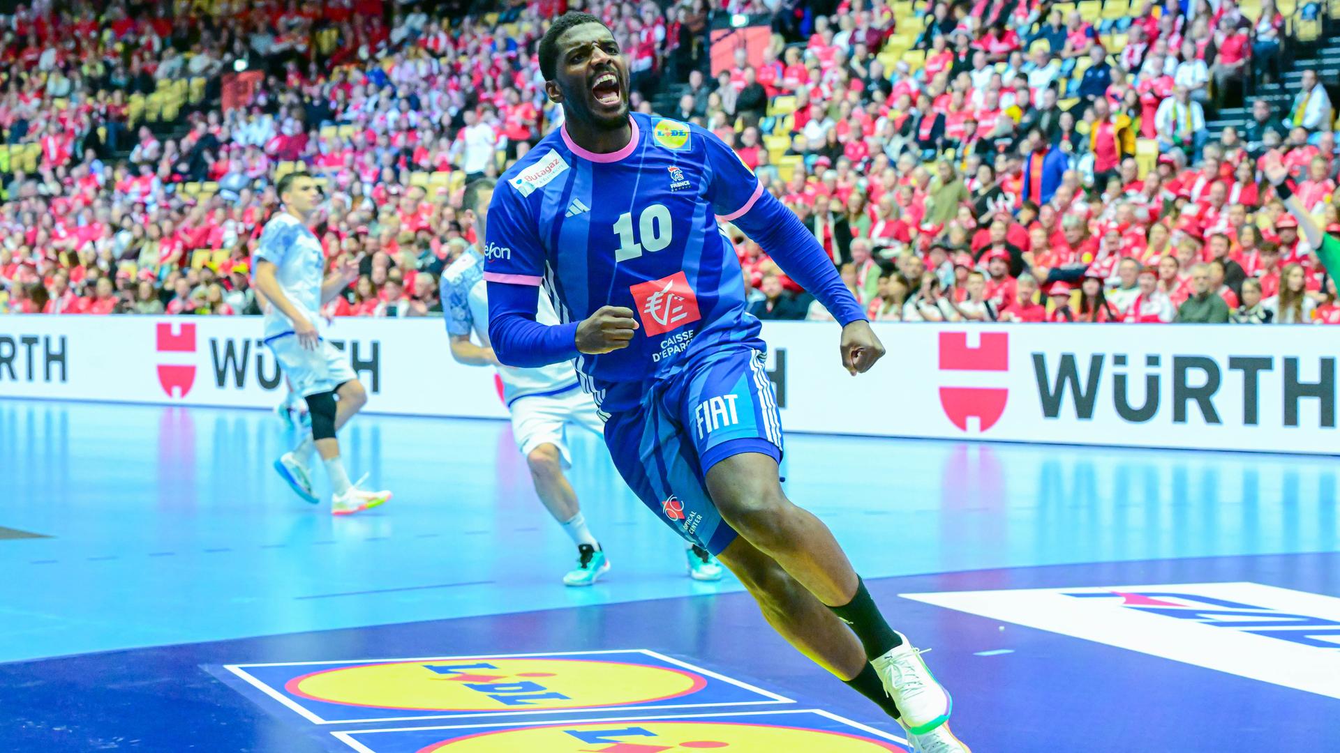 Frankreichs Dika Mem jubelt am 24.01.2026 in Dänemark.