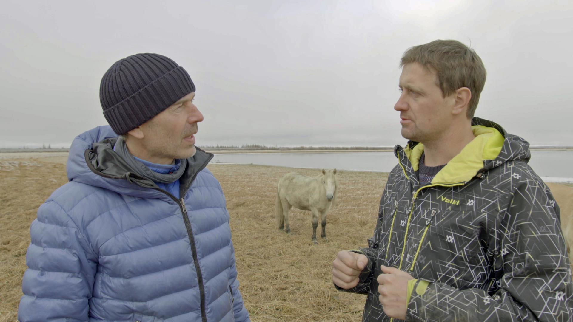 Dirk Steffens im Gespräch mit dem Forscher Nikita Zimov in Sibirien