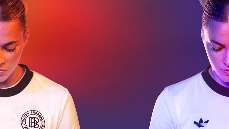 Auf einem grafisch gestalteten Farbverlauf schaut der Kopf von Fußball-Nationalspielerin Laura Freigang aus einem Loch