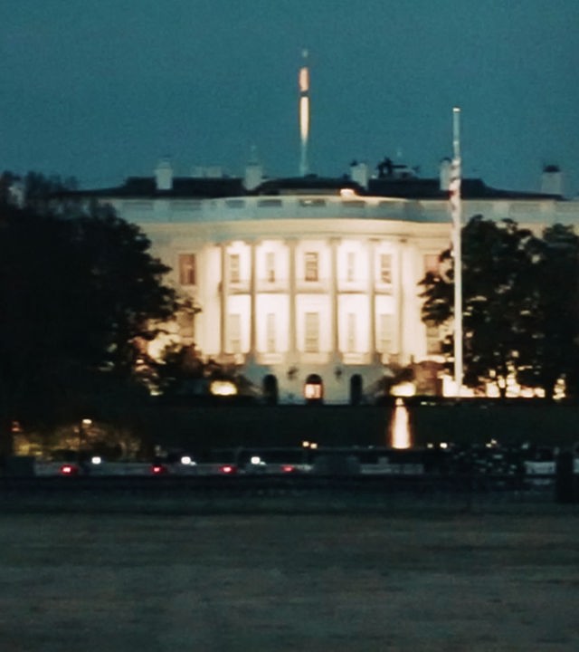 Das Weiße Haus bei Nacht