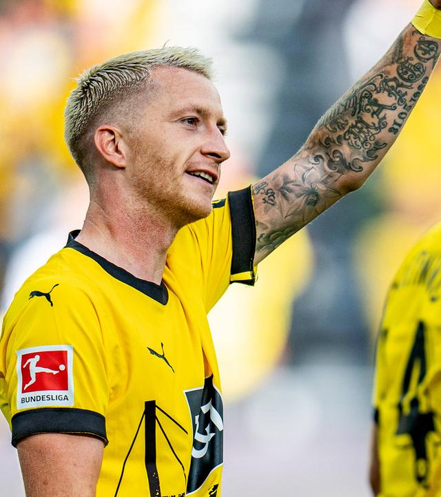 Dortmunds Marco Reus trifft zum 1:0 beim Spiel gegen Wolfsburg am 23.09.2023.