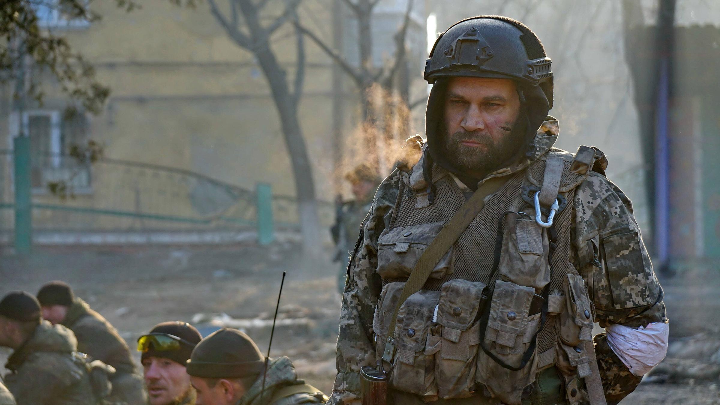 Ukraine, Mariupol, DPR Soldat