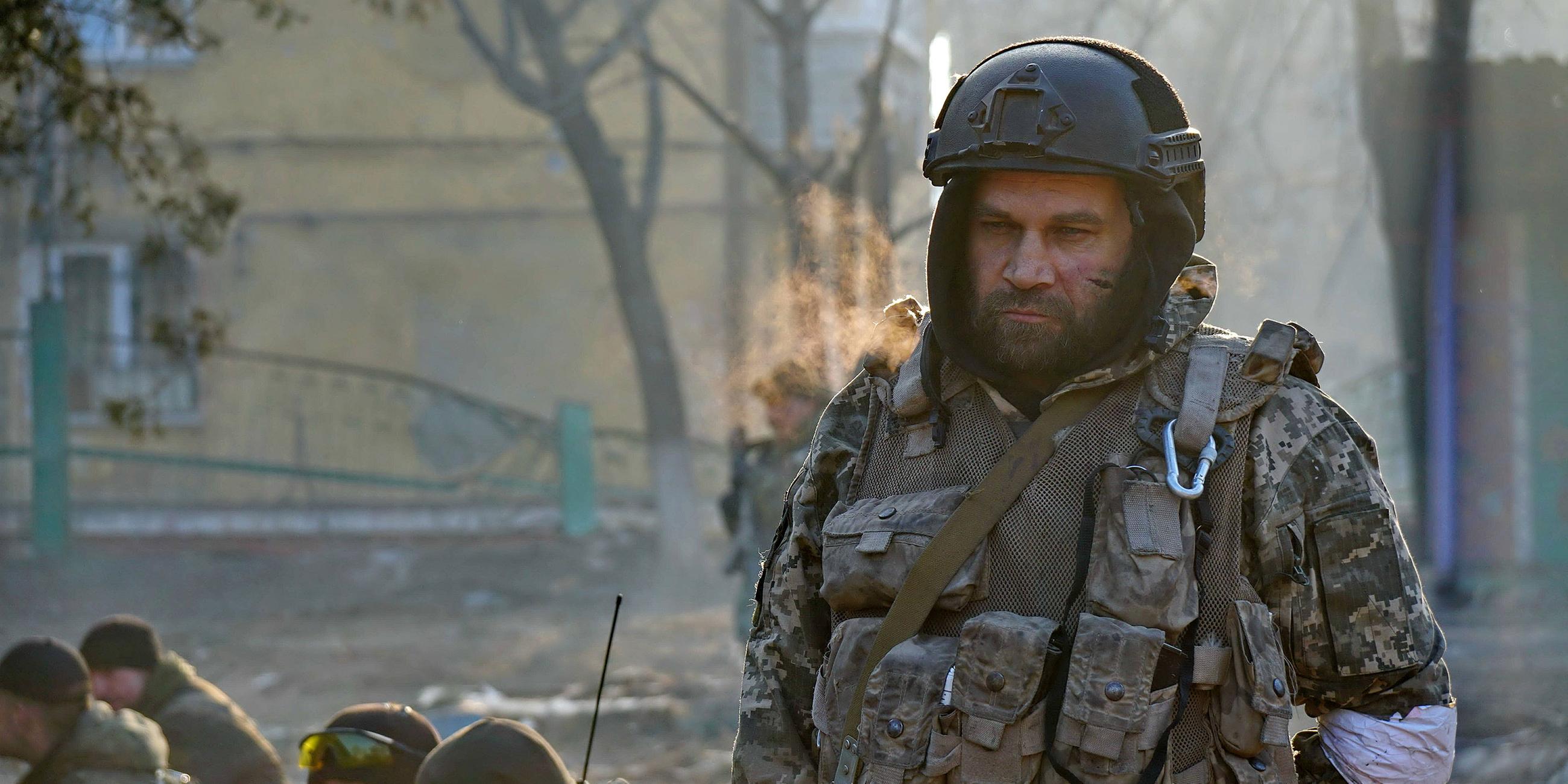 Ukraine, Mariupol, DPR Soldat