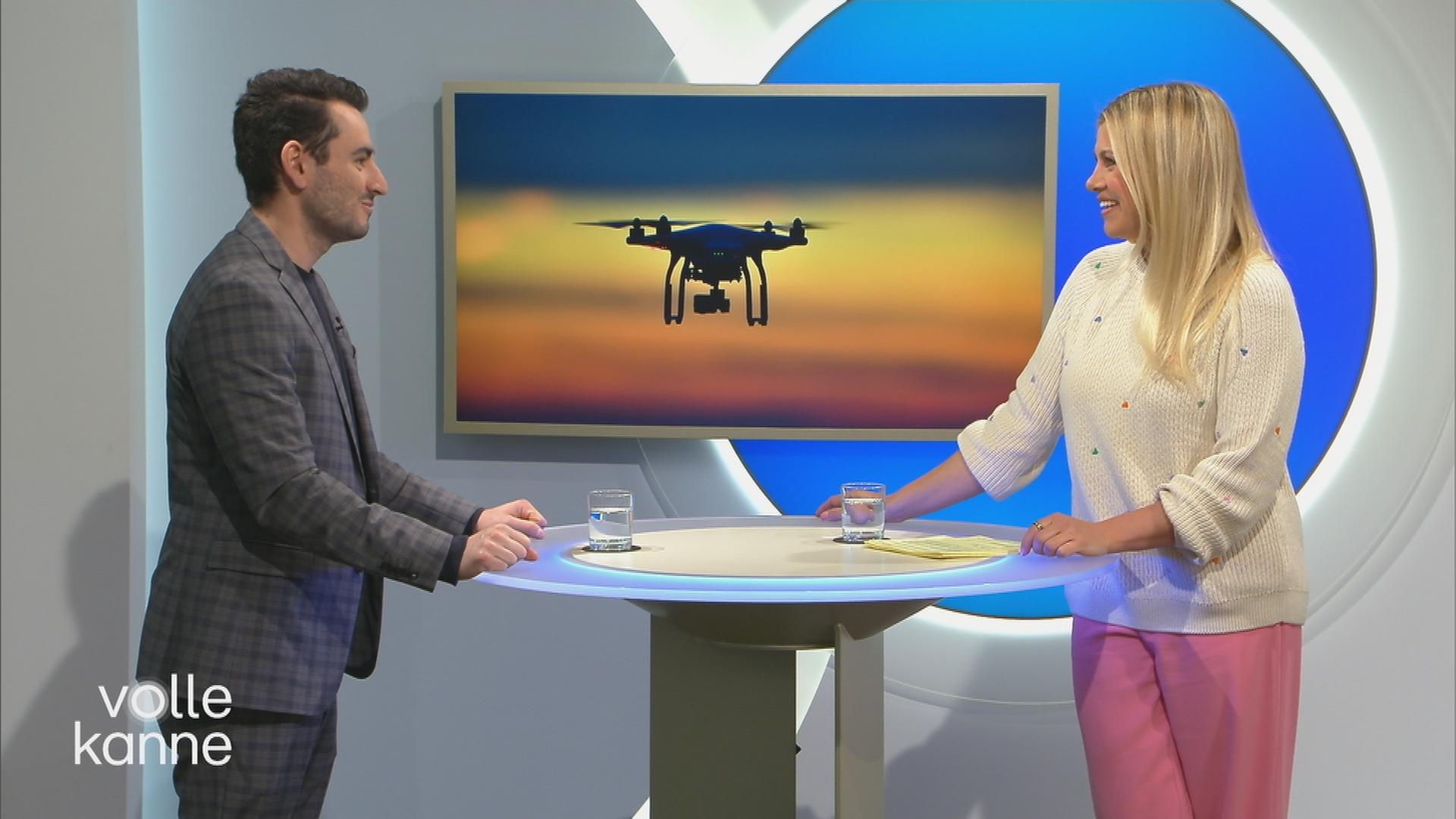 Daniel Heymann und Nadine Krüger am Topthemen-Tisch