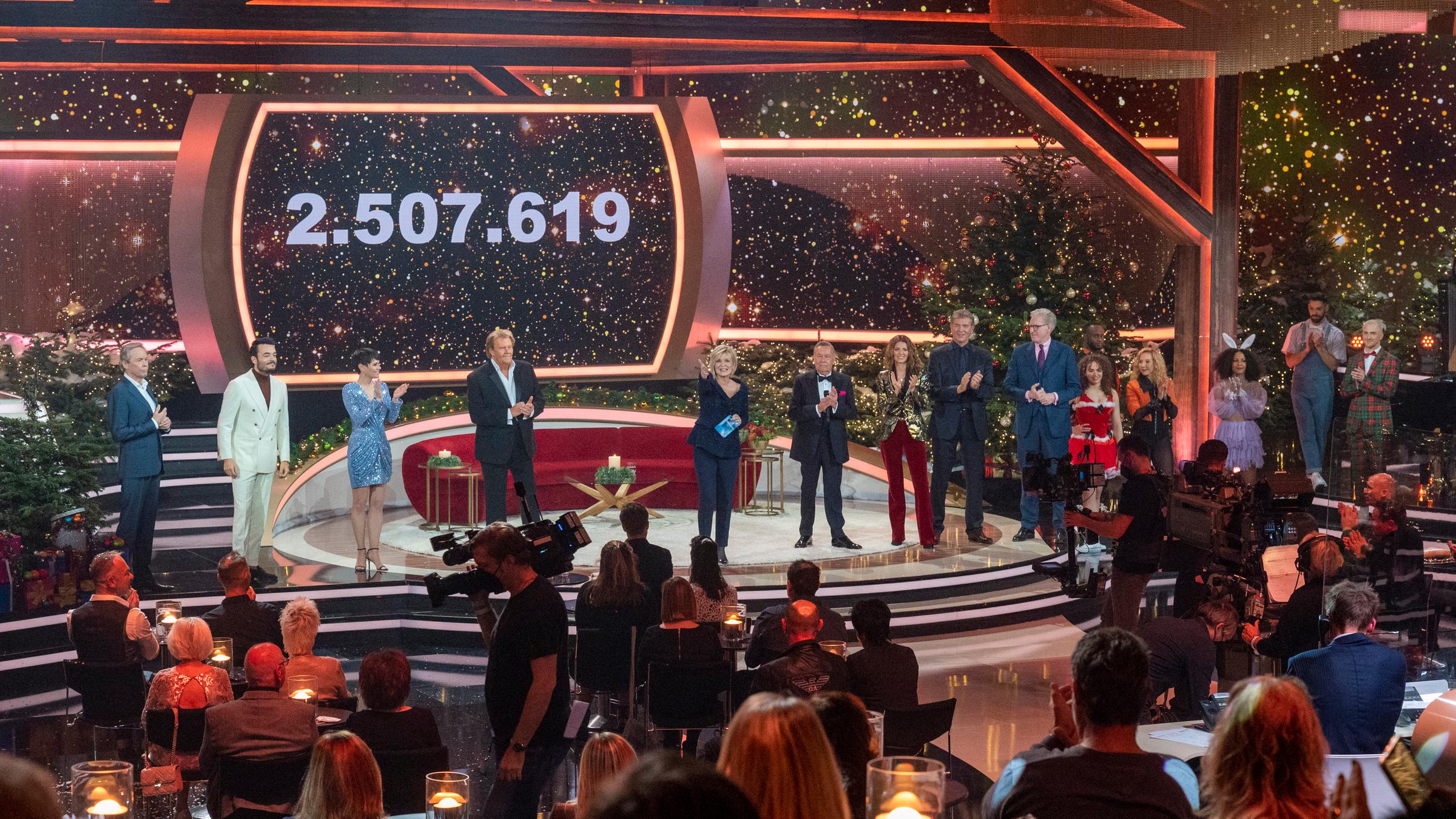 "Die schönsten Weihnachts-Hits" vom 1. Dezember 2021: Carmen Nebel mit ihren Gästen