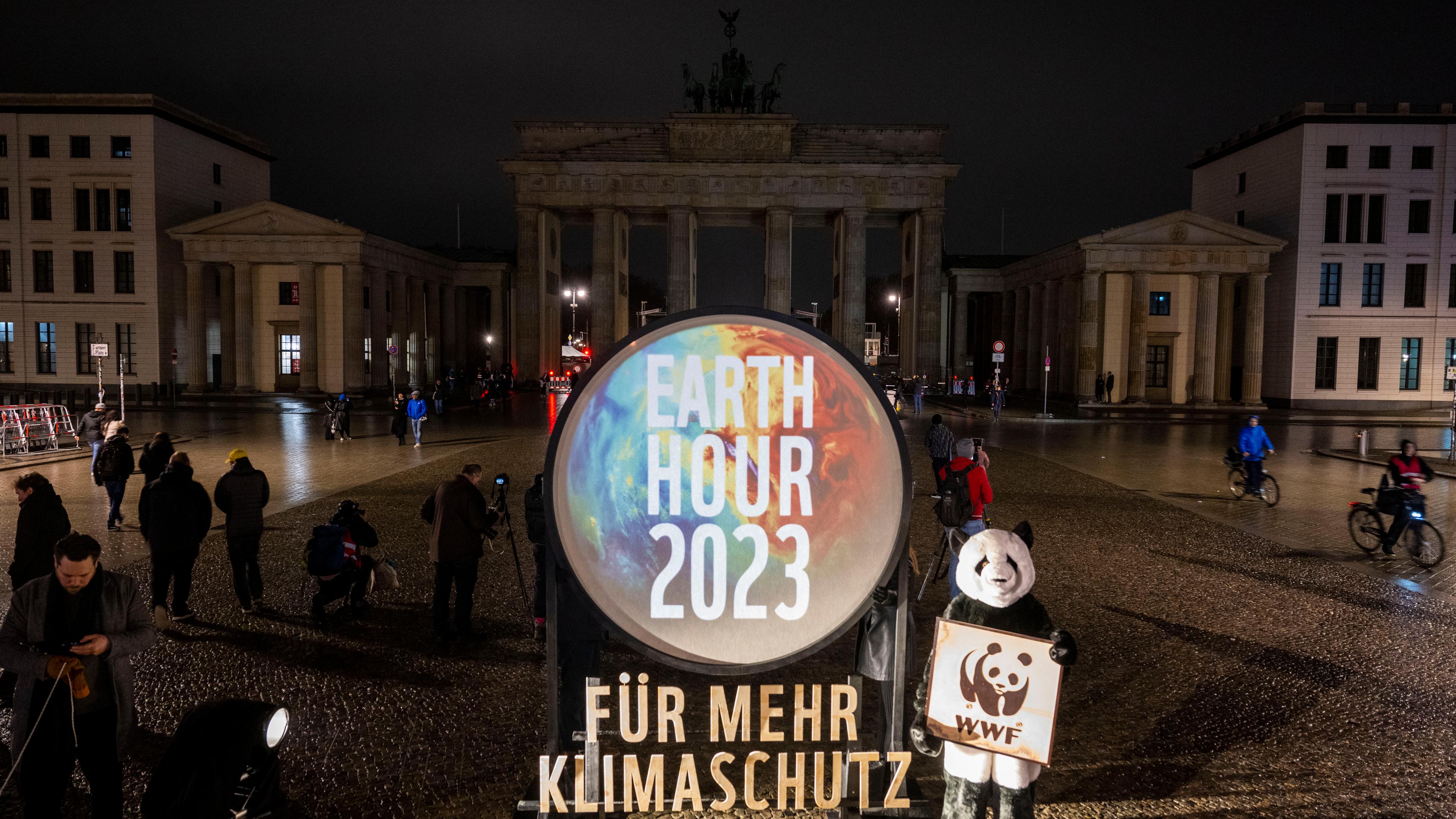 Earth Hour in Berlin: Brandenburger Tor ist unbeleuchtet