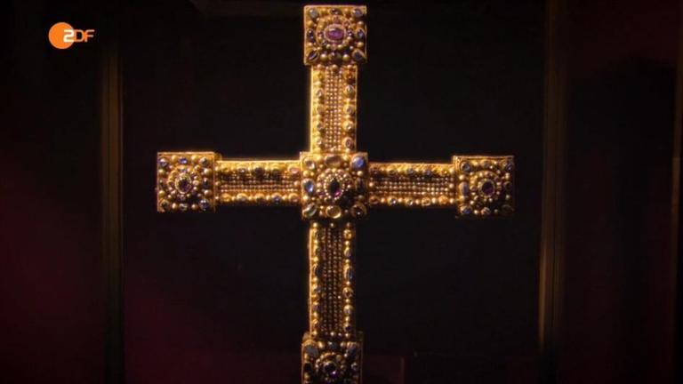 Ein mit Diamanten besetztes goldenes Kreuz