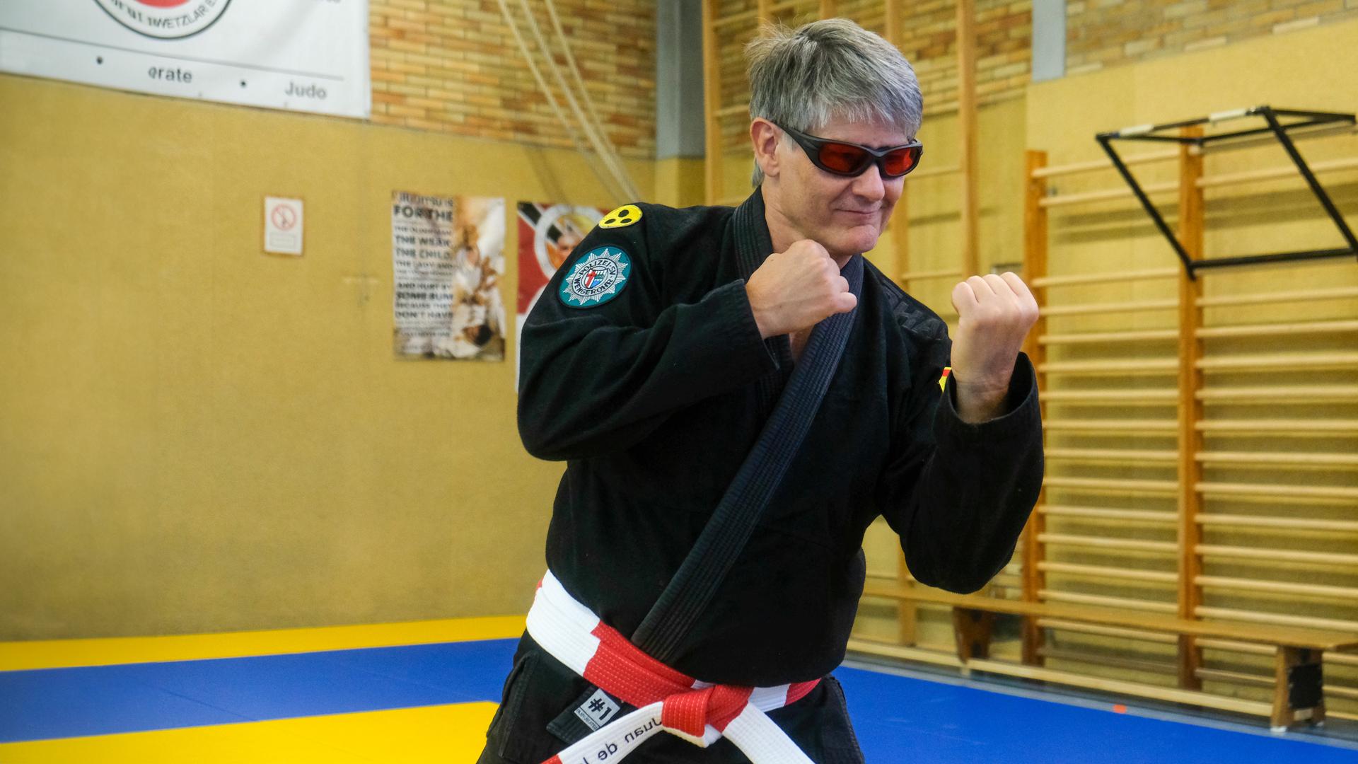 Blind, selbstbewusst und aktiv