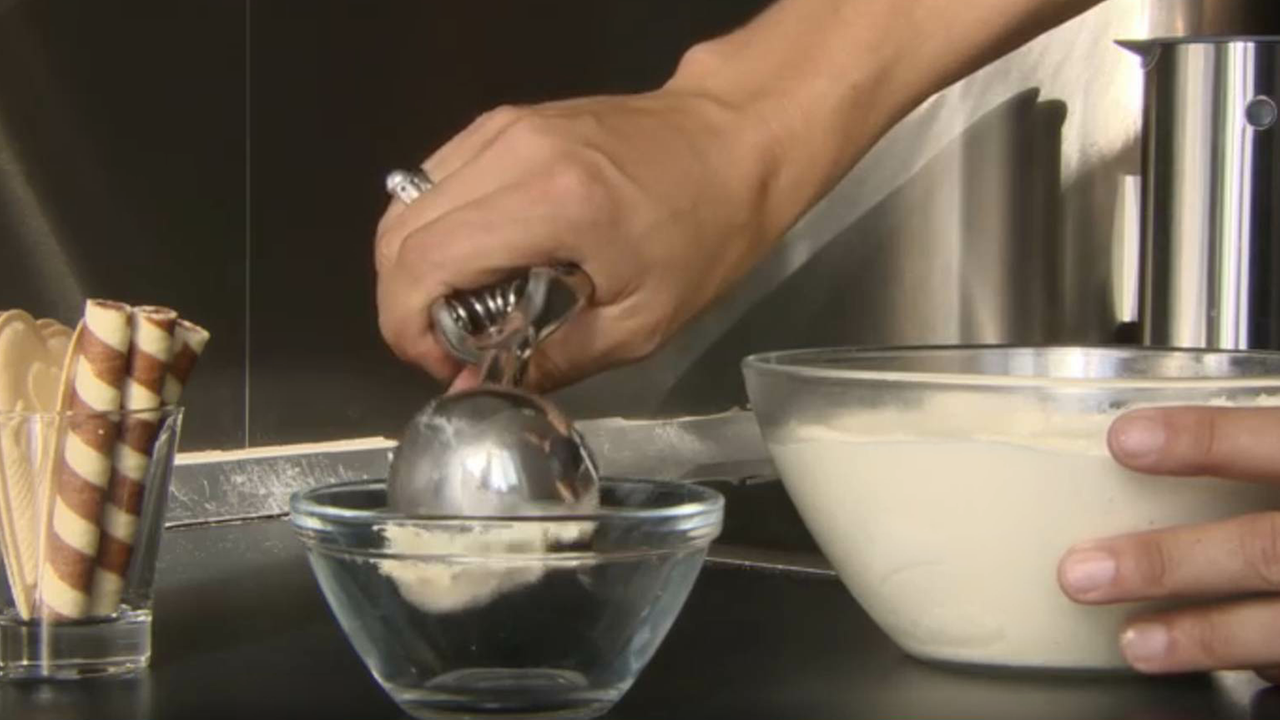 Eisportionierer und Eismasse